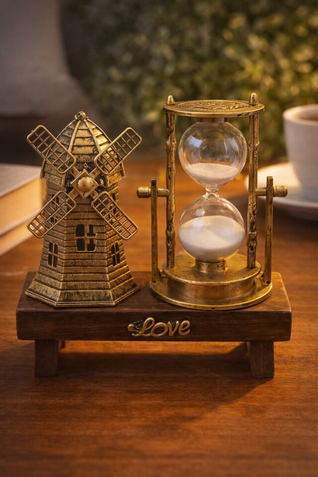 Dekoratif Kum Saati & Değirmen Figürlü Nostaljik Masa Süsü