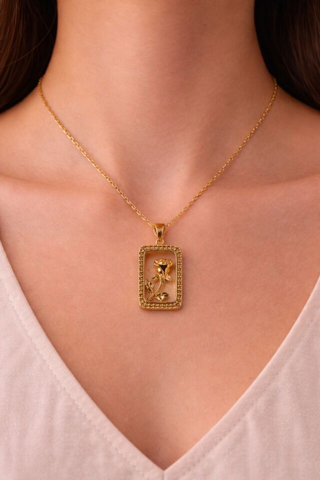 Çelik Çiçek & Yaprak Detaylı Zarif Kolye