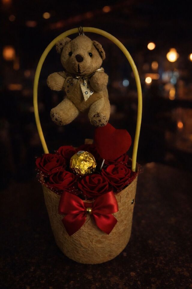 Pembe Kalp Kutu Zarafet Buketi